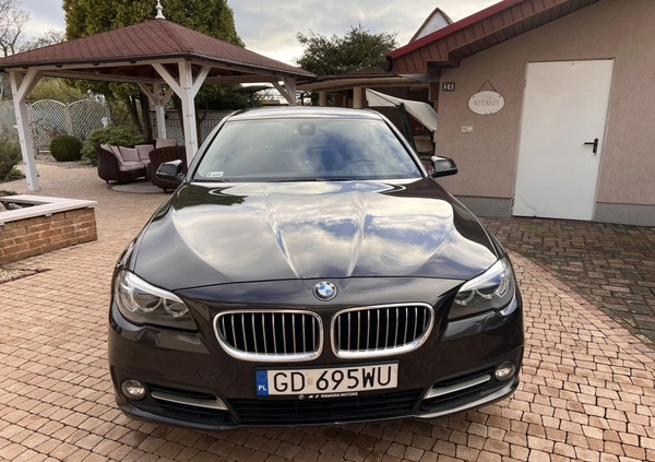 BMW Seria 5 cena 59999 przebieg: 225000, rok produkcji 2014 z Darłowo małe 631